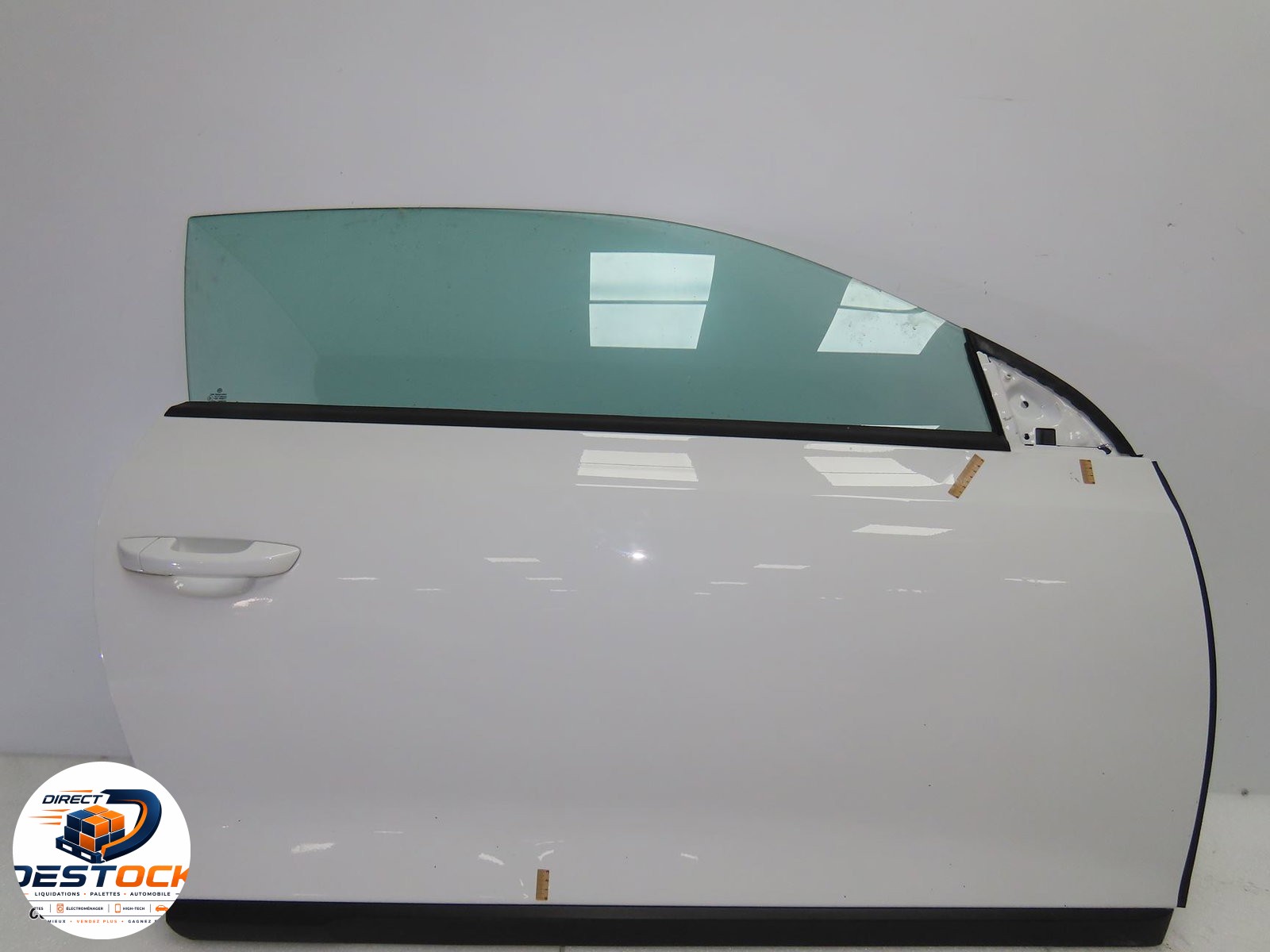 Porte avant droite Volkswagen SCIROCCO III (137, 138) 2.0 tdi (2010-2017) occasion