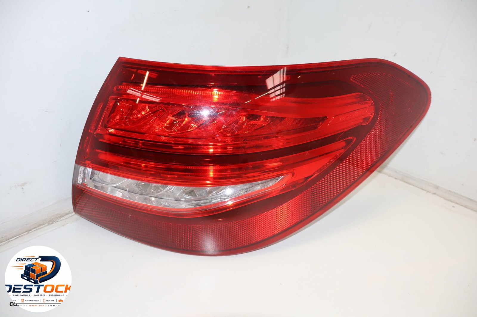Feu arrière droit Mercedes-benz CLASSE C T-Model (S205) C 220 bluetec - d (205.204) (2014-2018) occasion