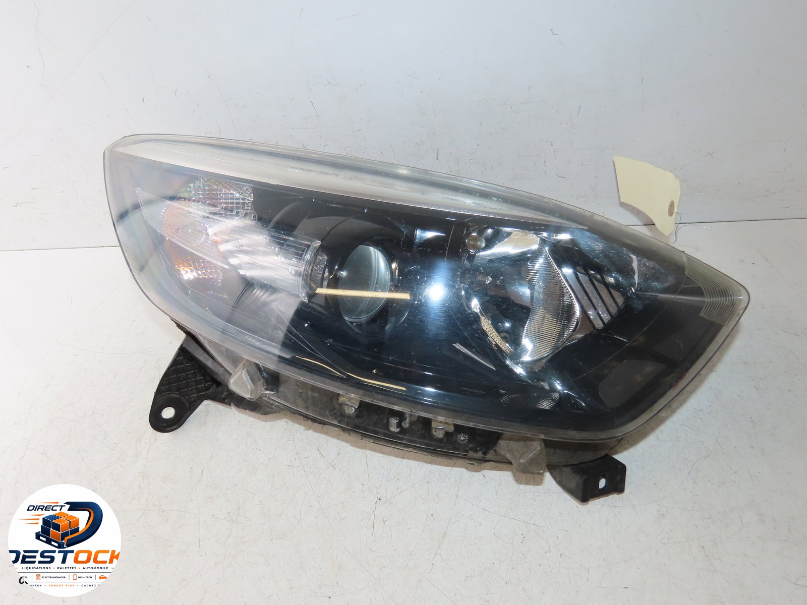 Phare droit Renault CAPTUR I (J5_, H5_) 1.5 dci 90 (2013) 5 portes occasion