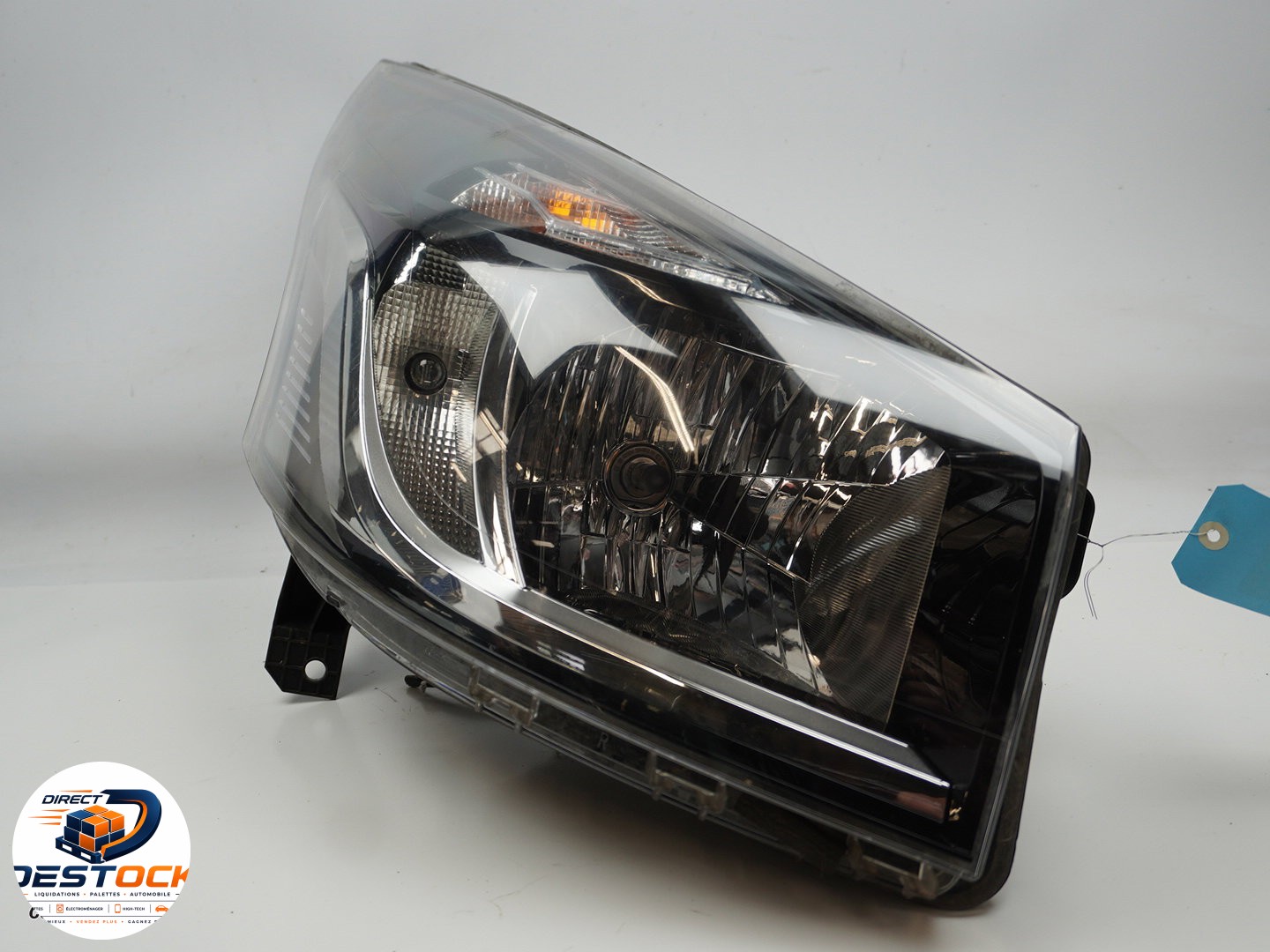 Phare droit RENAULT TRAFIC III  1.6 DCI 145ch occasion
