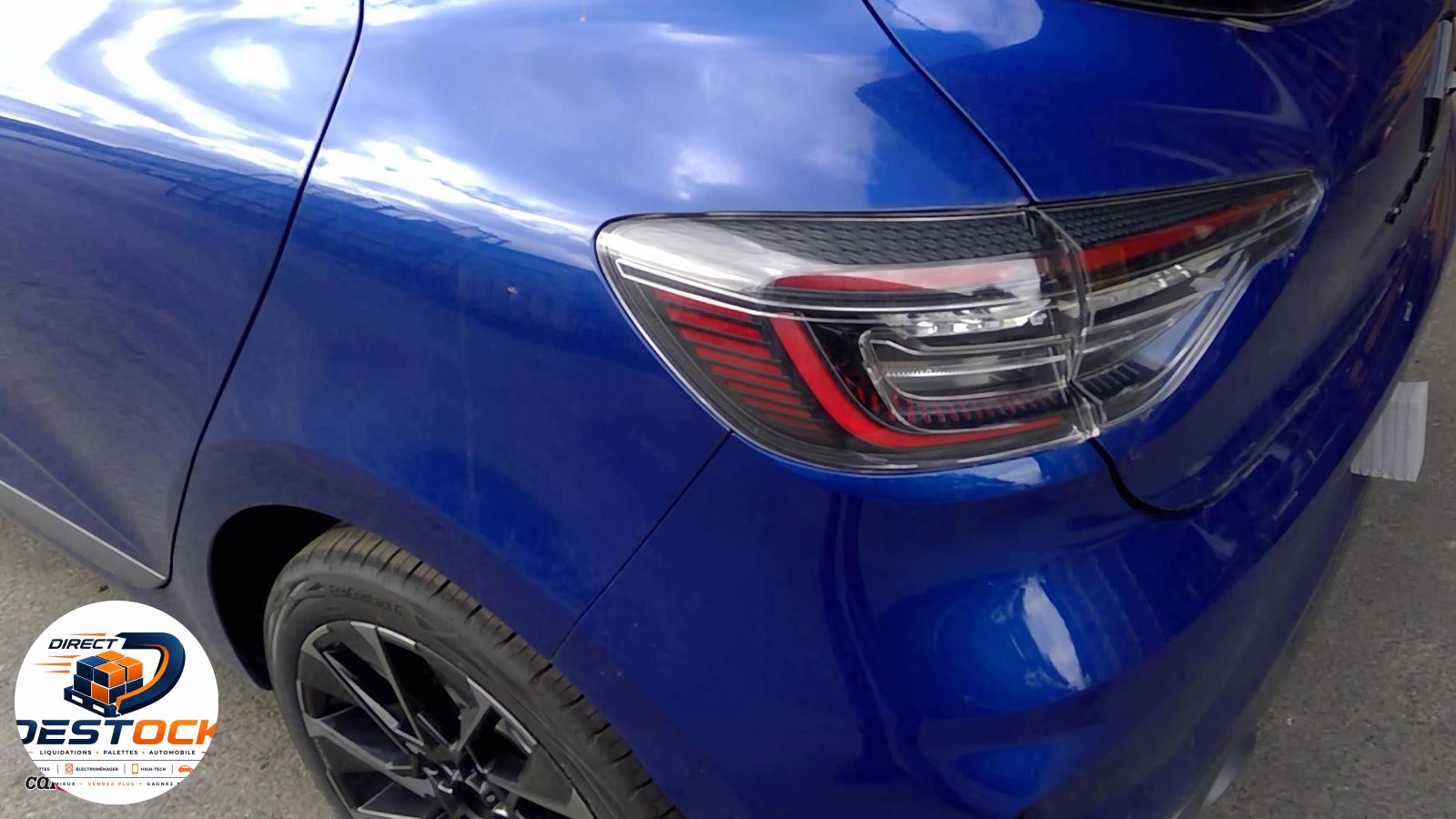 Feu arrière gauche RENAULT CLIO 5 occasion