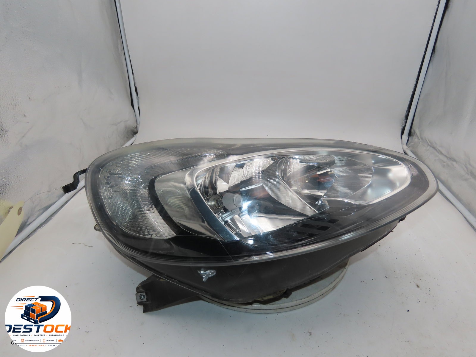 Phare droit Opel ADAM (M13) 1.4 (2012-2019) occasion