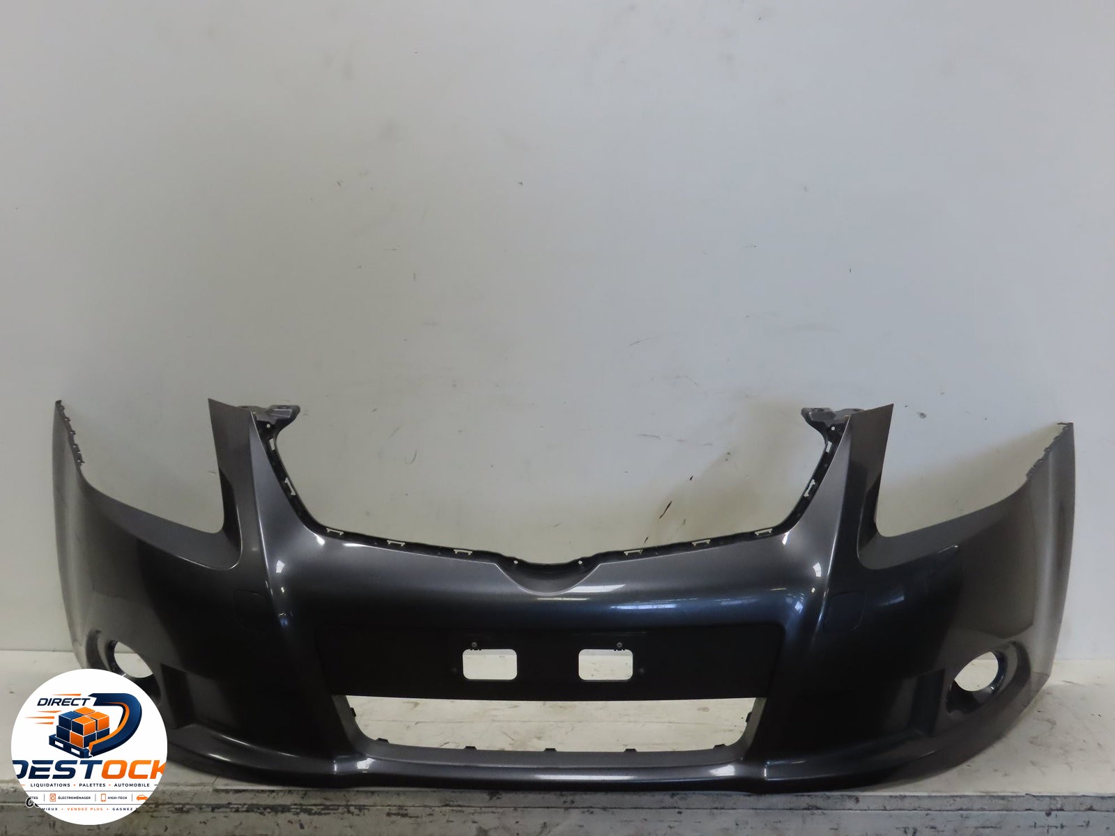 Pare-choc avant Toyota AVENSIS A trois volumes (_T27_) 2.2 d-4d (adt271_) (2008-2018) occasion