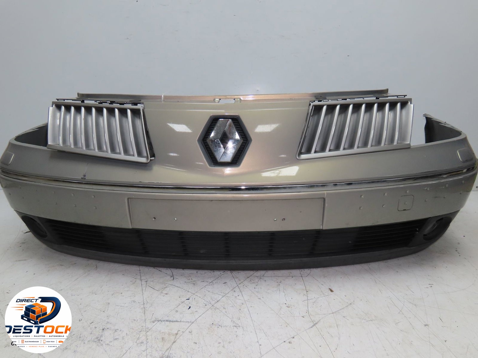 Pare-choc avant Renault VEL SATIS (BJ0_) 2.0 16v turbo (bj0k) (2002-2009) occasion