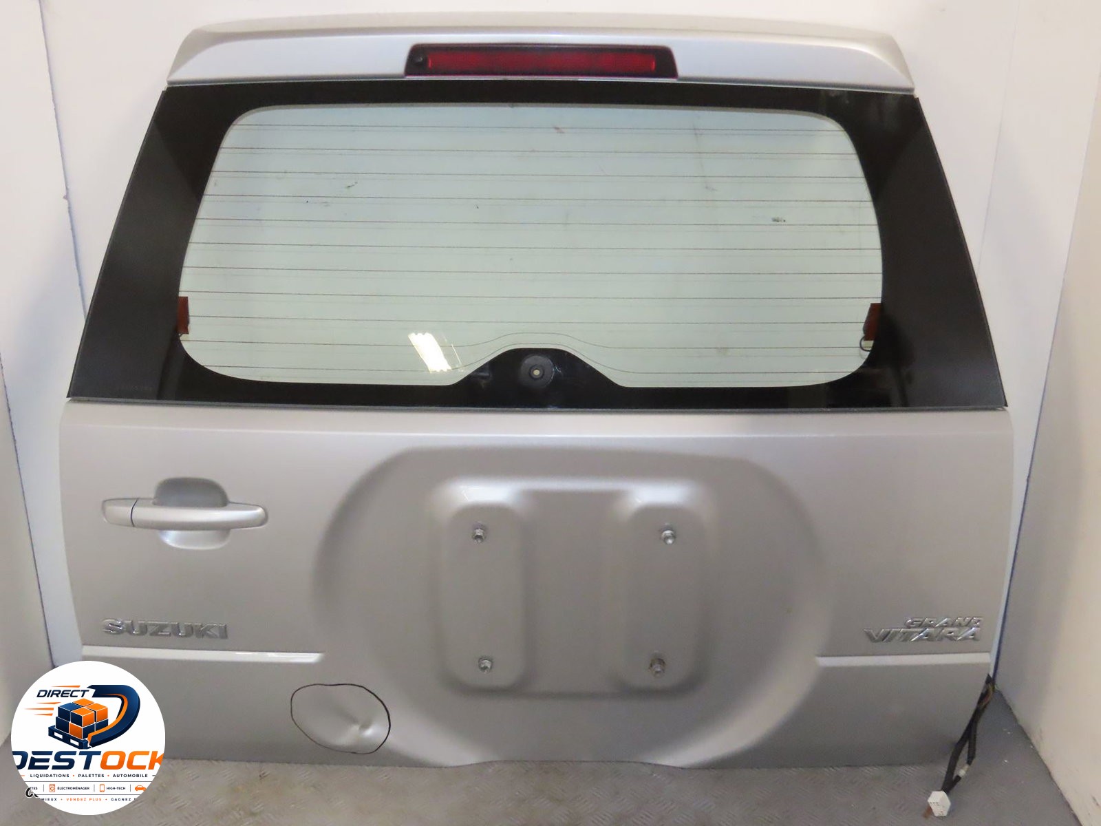 Porte battante arrière Suzuki GRAND VITARA II (JT, TE, TD) 1.9 ddis traction intégrale (jt419, td44, jb419wd,... (2005-2015) occasion