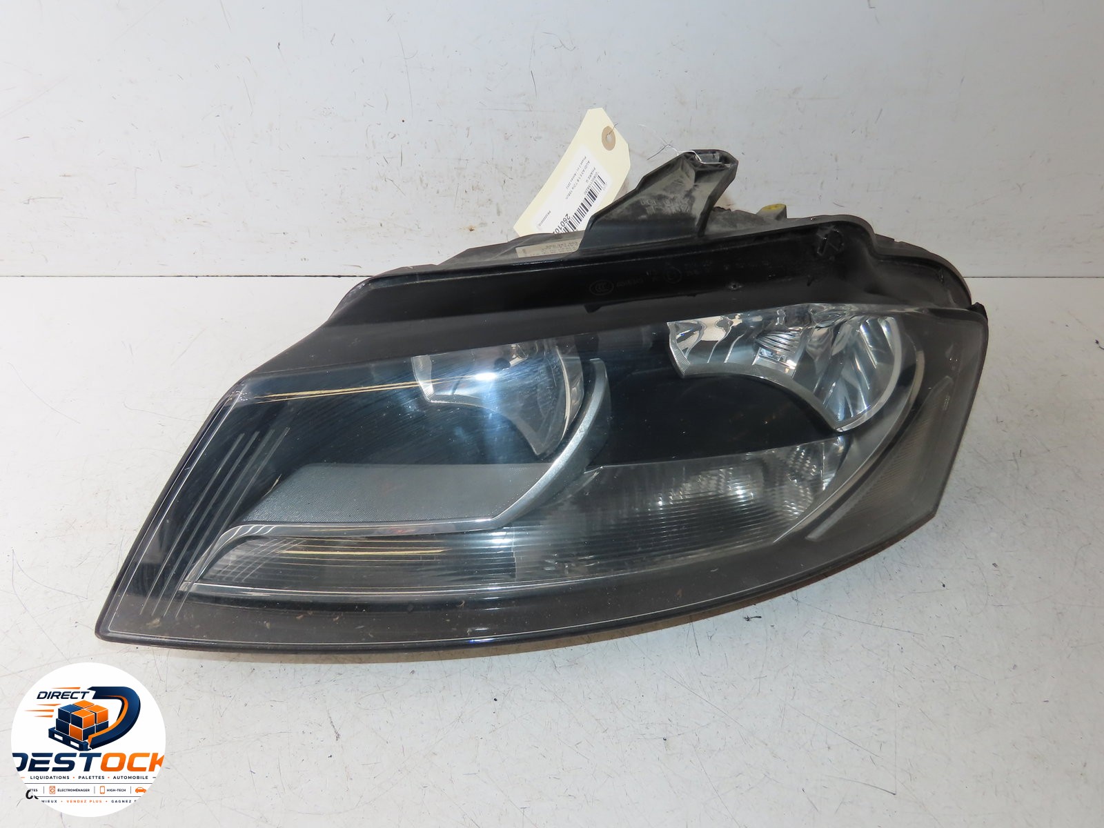Phare gauche Audi A3 Sportback (8PA) 1.6 tdi (2009-2013) occasion