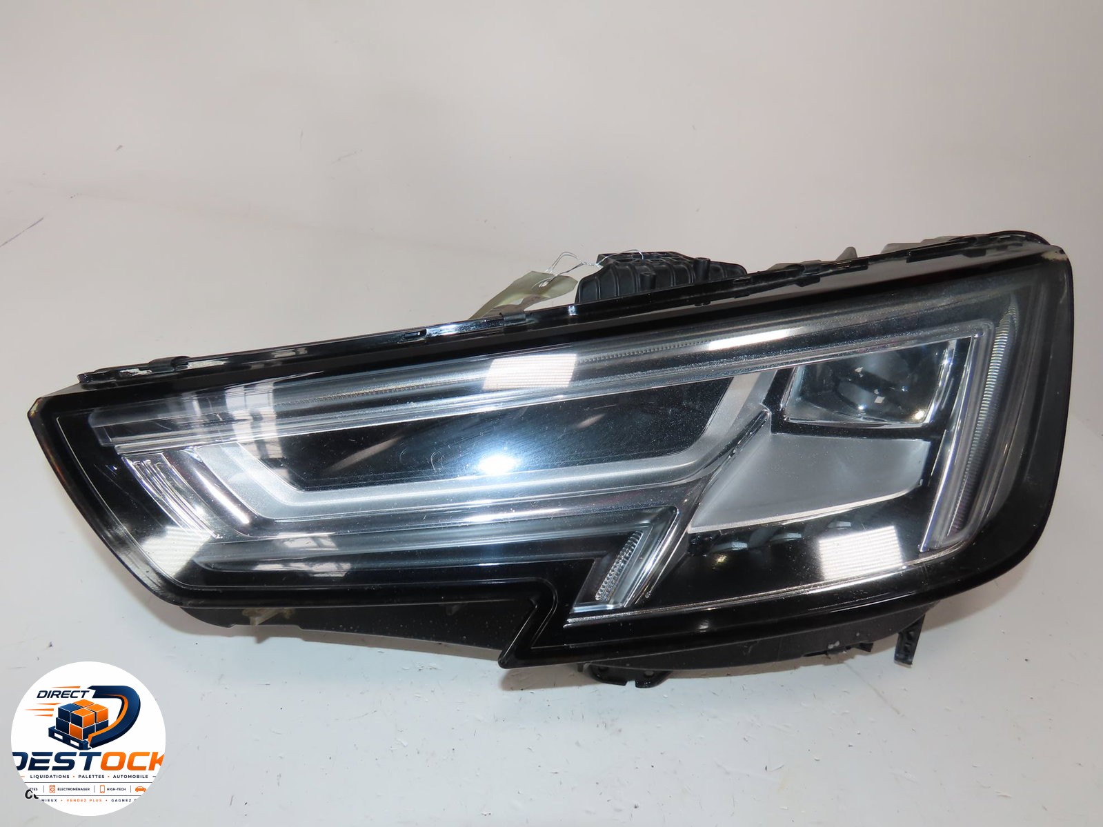 Phare gauche Audi A4 B9 (8W2, 8WC) 1.4 tfsi (2015-2019) occasion