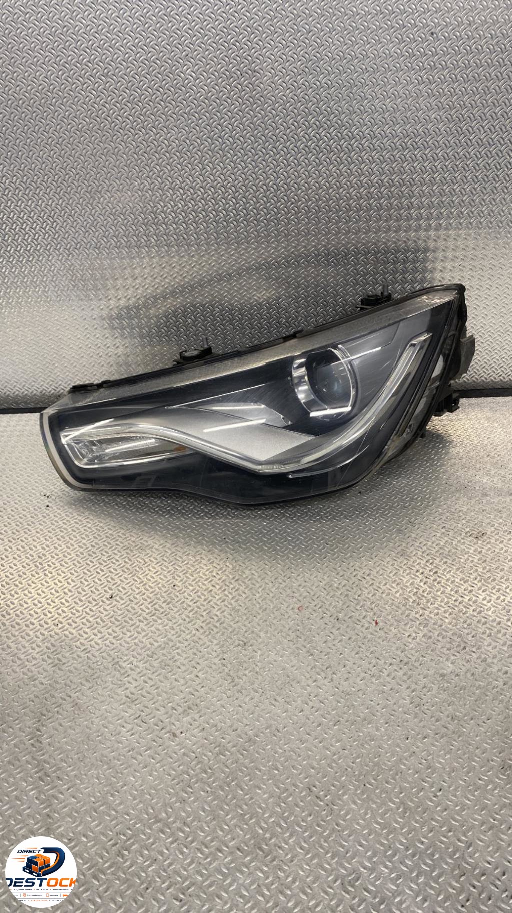 Phare gauche Audi A1 Sportback (8XA, 8XF) 1.4 tfsi (2011-2015) occasion