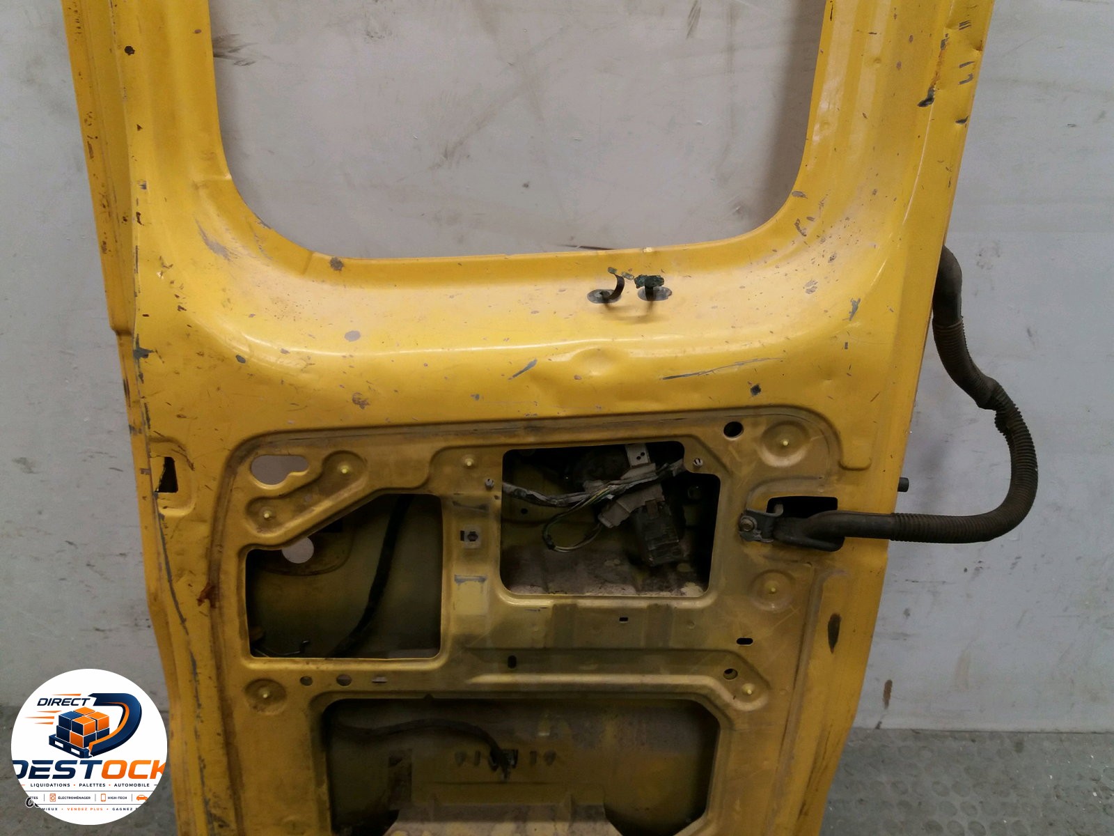 Porte battante arrière gauche Renault TRAFIC II Camionnette (FL) 2.0 dci 90 (fl0h) (2006) occasion