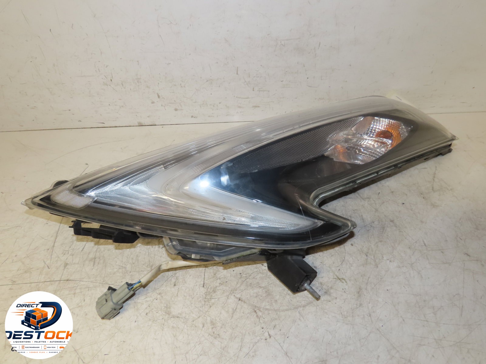 Feux position g Nissan JUKE (F15) 1.5 dci (2010) 5 portes occasion